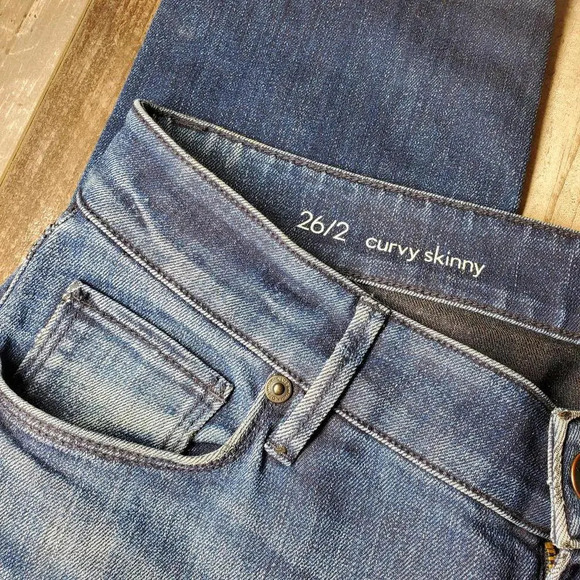 Ann Taylor LOFT Curvy Skinny Dark Wash Size 26/2 NWOT - Picture 8 of 15